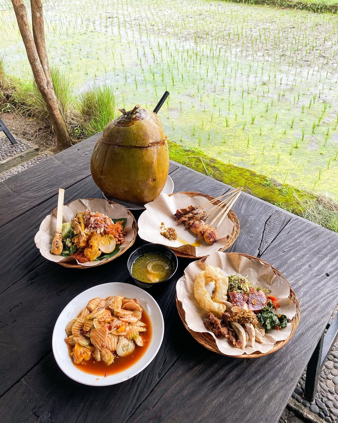 Warung Babi Guling Pande Egi