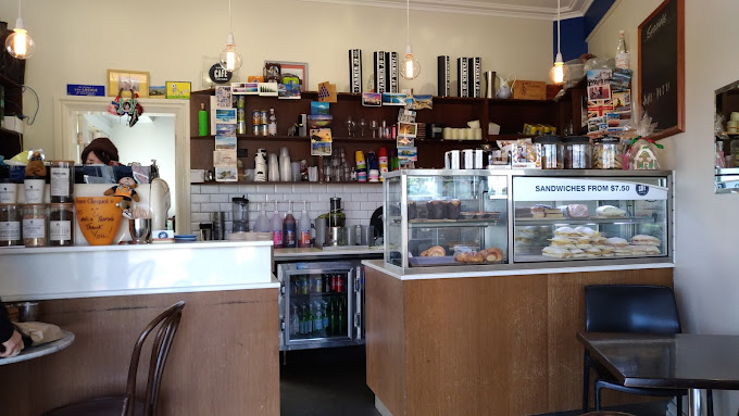 Bonds Corner Cafe