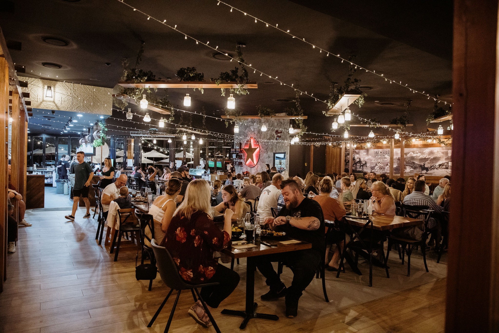 Lone Star Rib House & Brews Ed Square