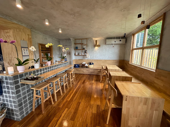 Mountain River Patisserie