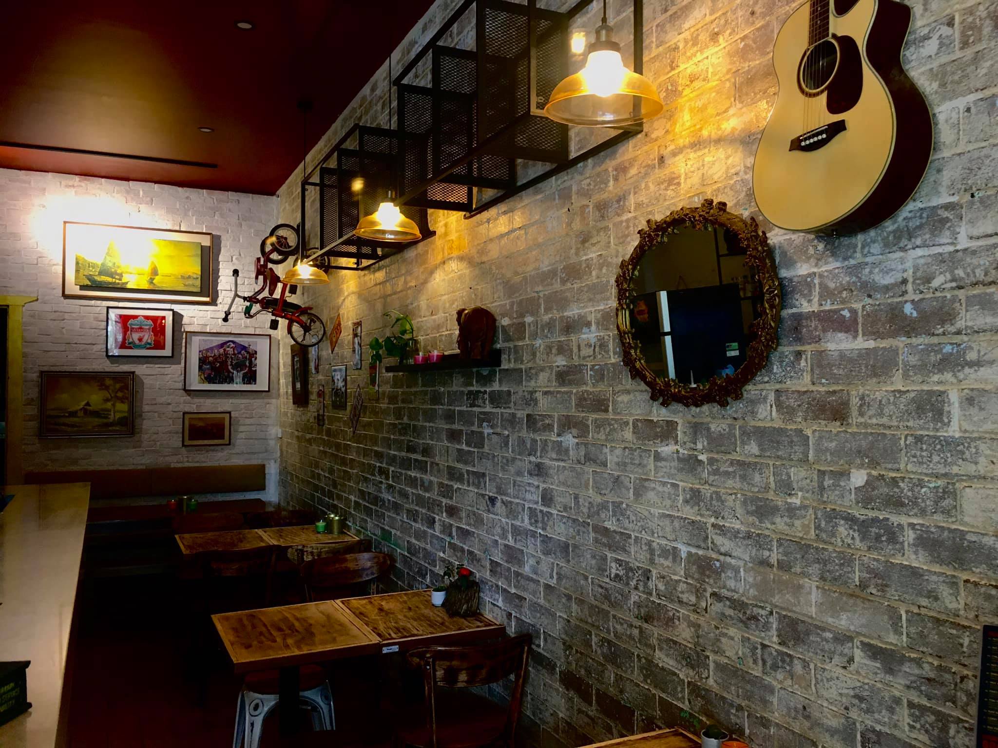 Ivory Thai Crows Nest