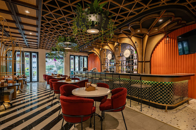 Aviary Bistro, Seminyak Square