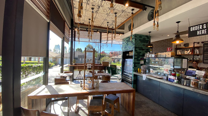 Leaf Cafe The Ponds
