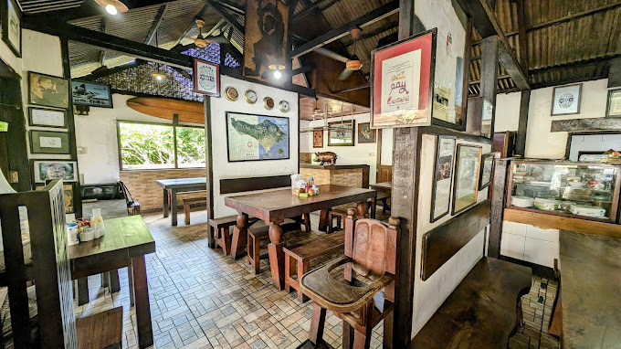 Naughty Nuri's Ubud