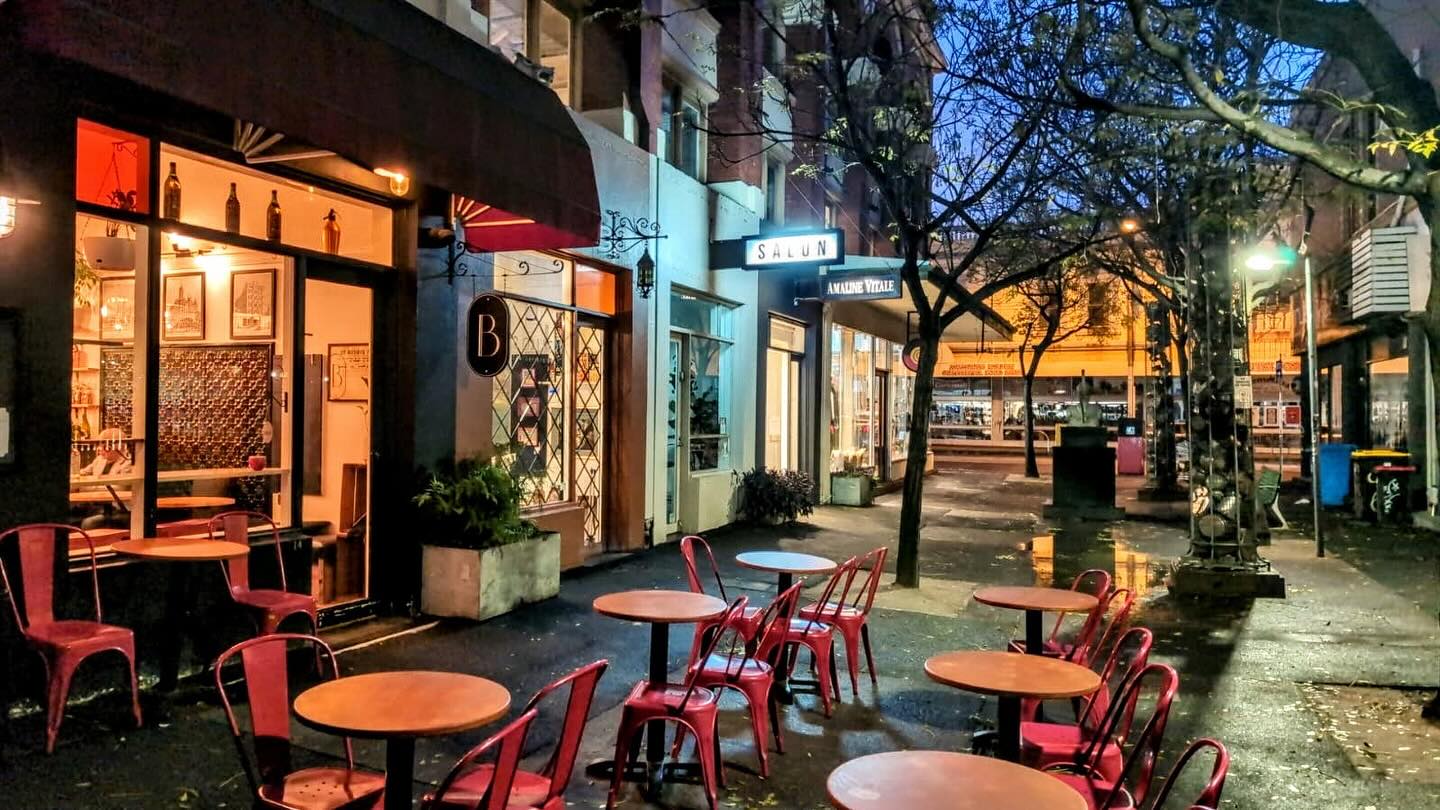 Bertoncello Cafe And Bar