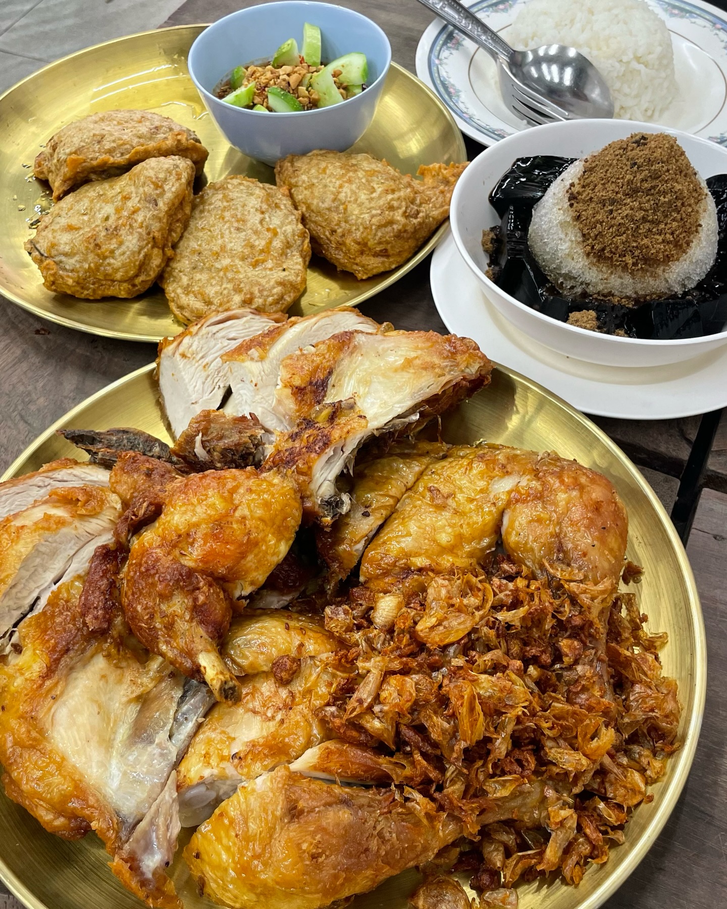 Polo Fried Chicken (Soi Polo)