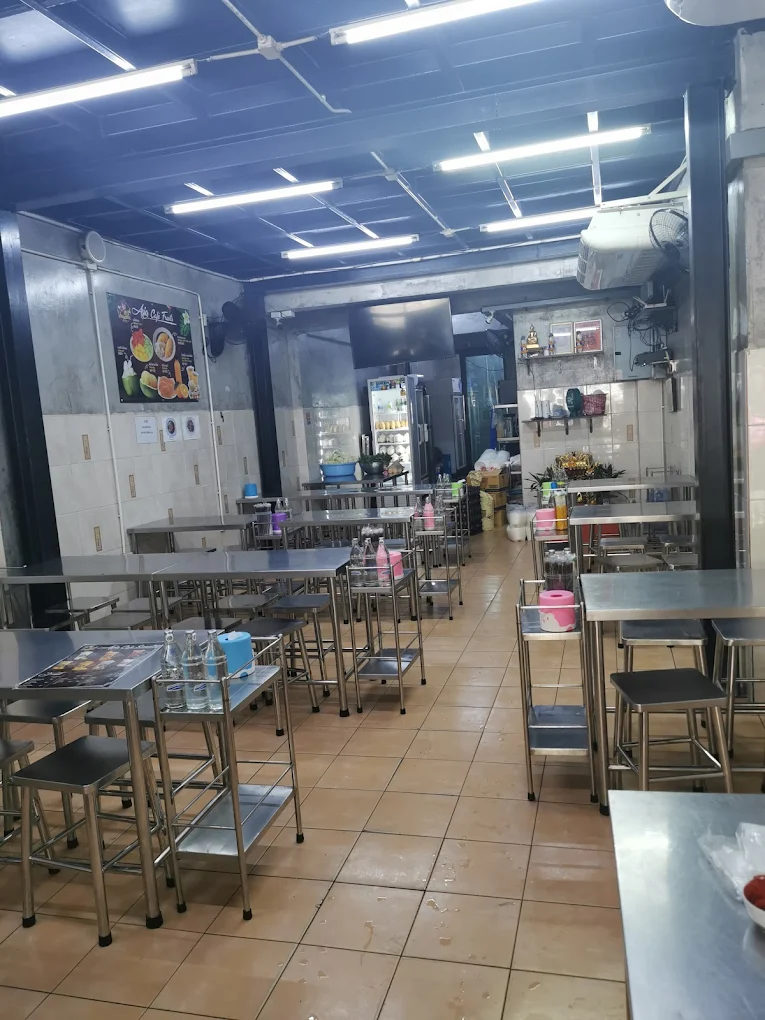 Je Daeng Thai Isan