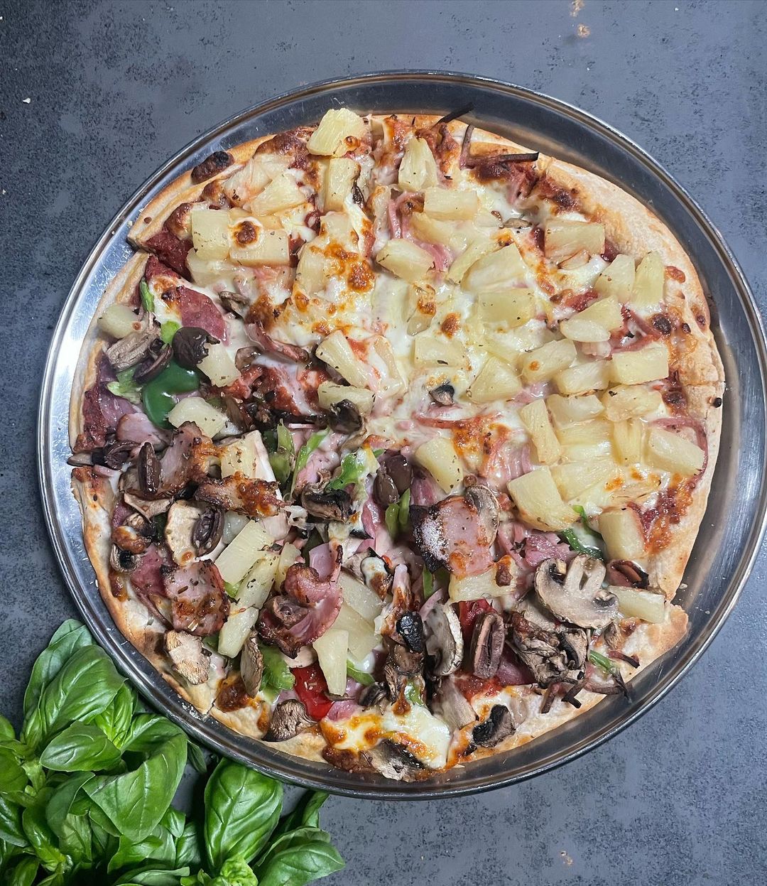 Serafinos Blue Lounge Pizzeria