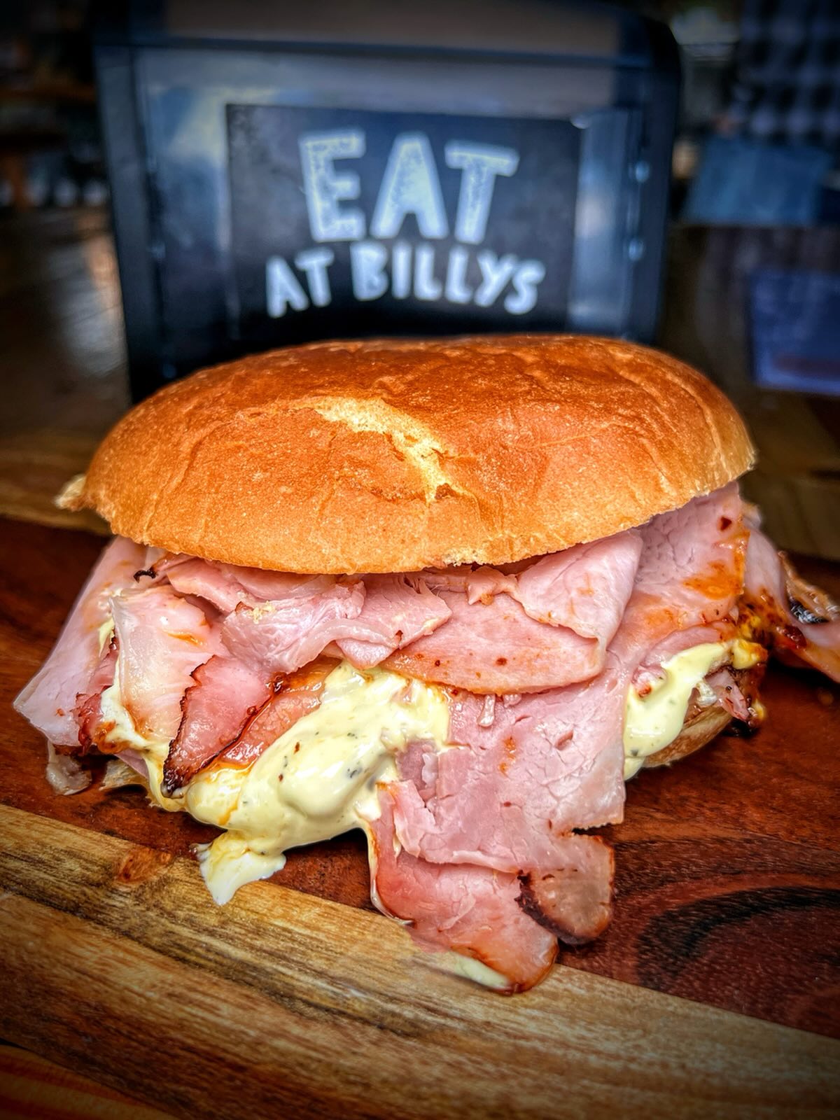 Eat at Billys