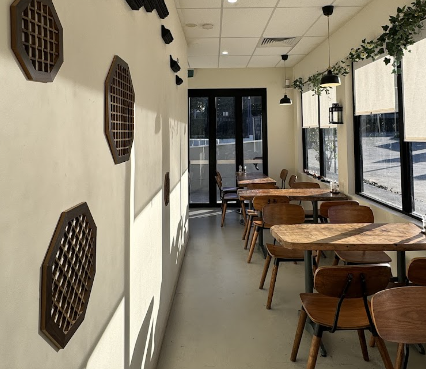 Zhilin (Kiwa) cafe