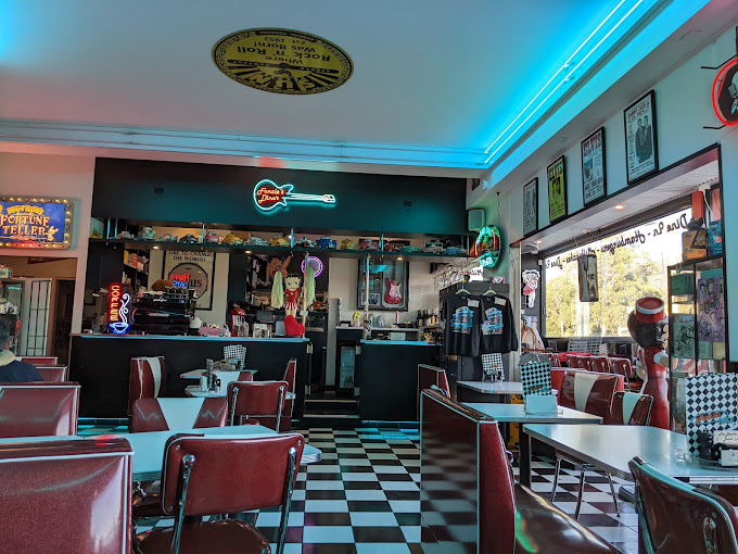 Fonzies Diner