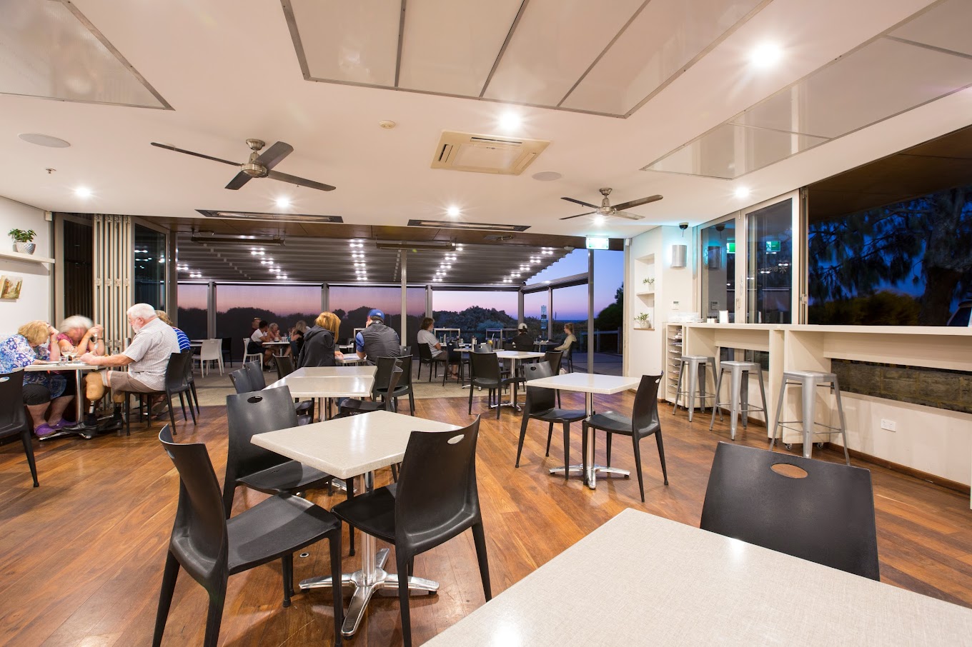 Bistro 21