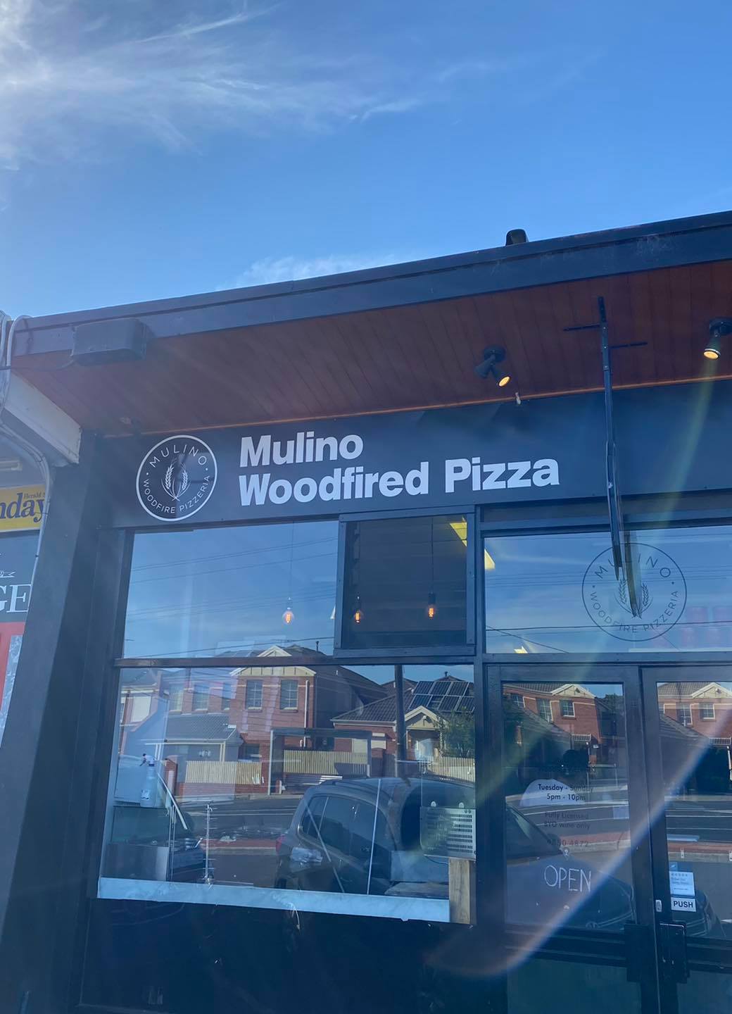 Mulino Woodfire Pizzeria