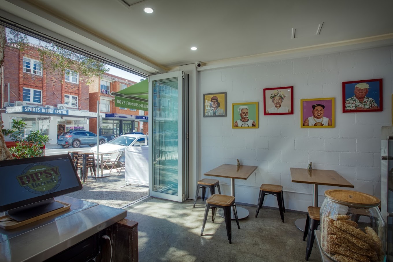 DIPSY BONDI - Hummus Shakshuka & Salad Bar