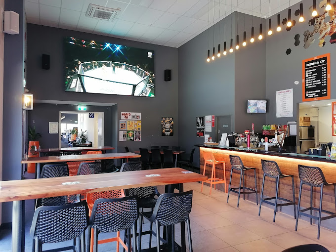 The Russell Inn Bar & Resturant