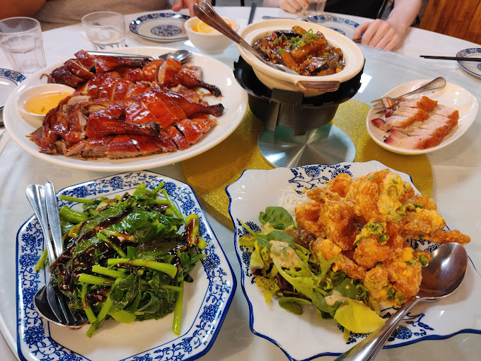 Roast Duck Inn 喜万年烧腊饭店