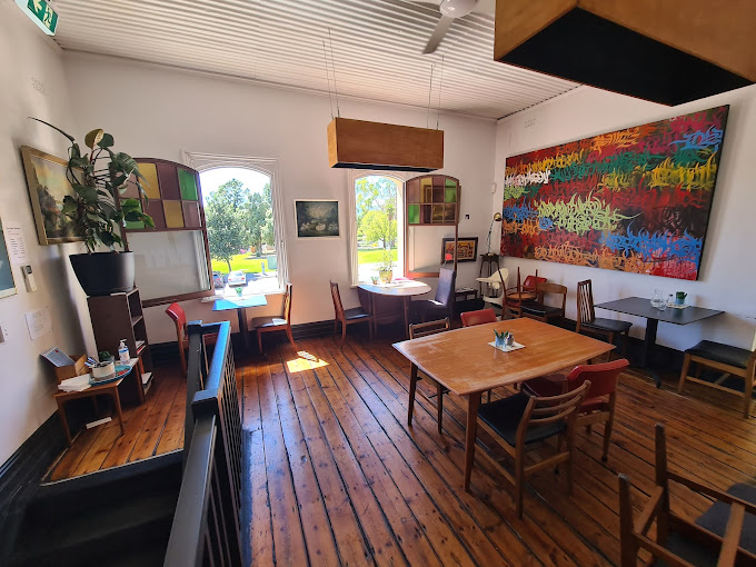 The Rose Eastend