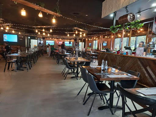 The Coffee Club Café - Nepean River