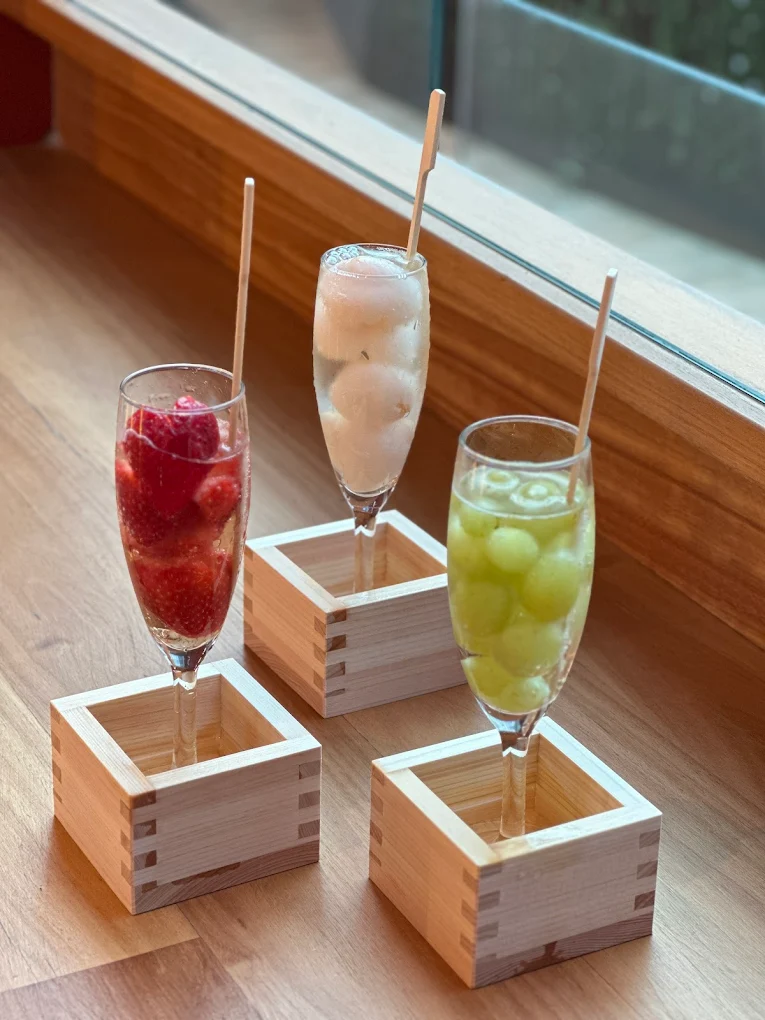 Miji Bar & Grill