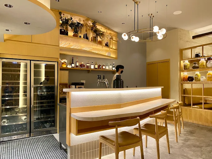 NAEUM Restaurant