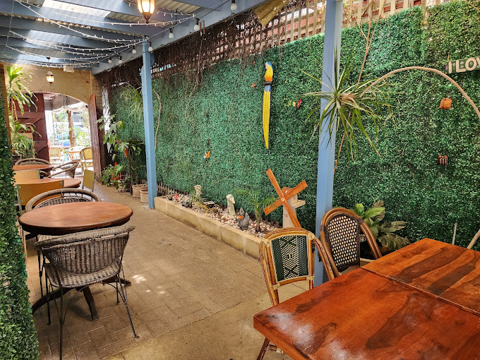 Secret Garden Cafe & Patisserie