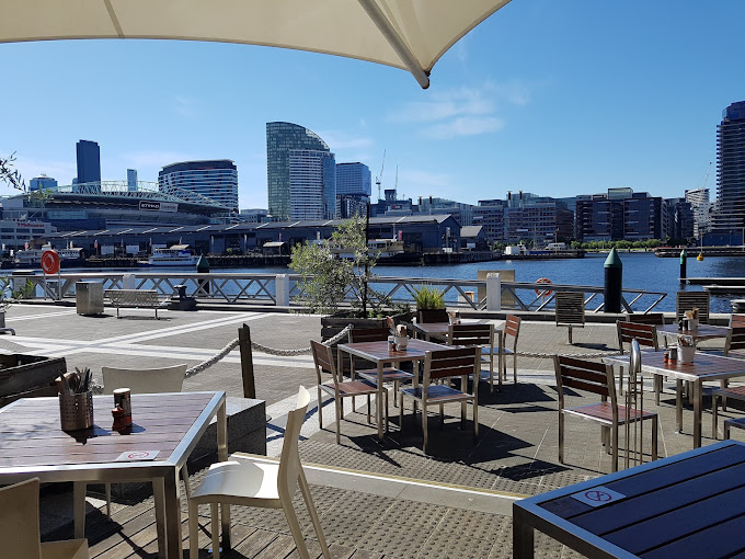 Cargo Bar & Eatery
