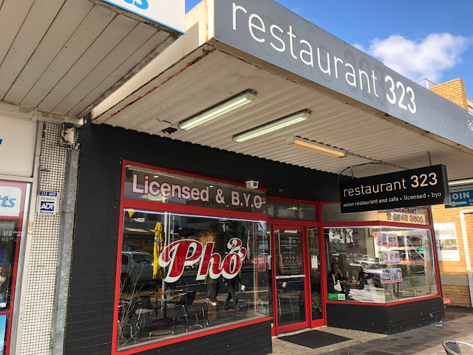 Restaurant 323