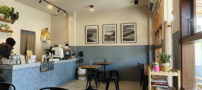 Comma Cafe