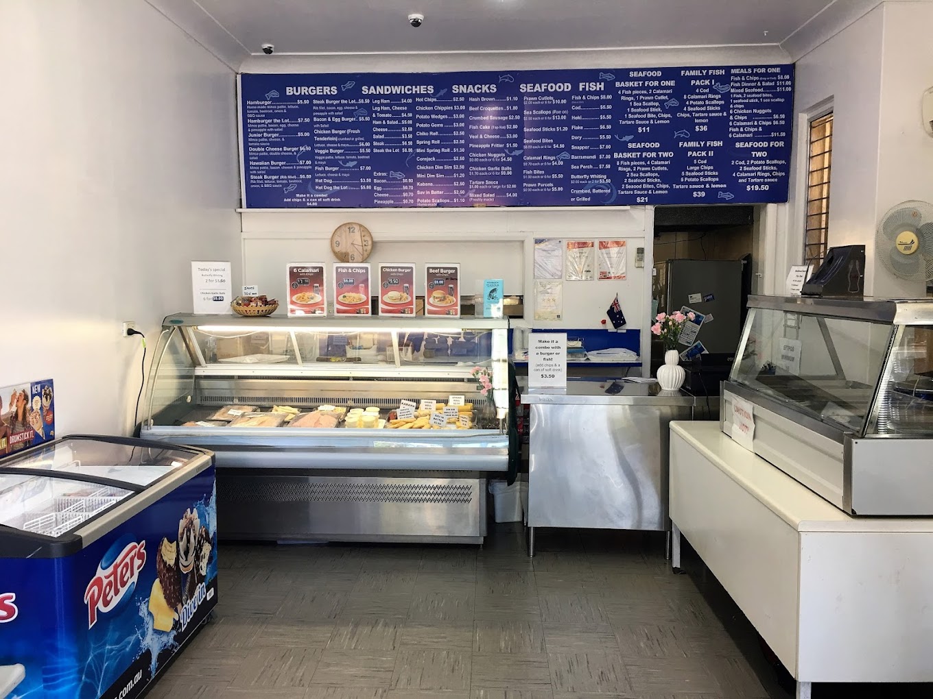 George's Snack Bar