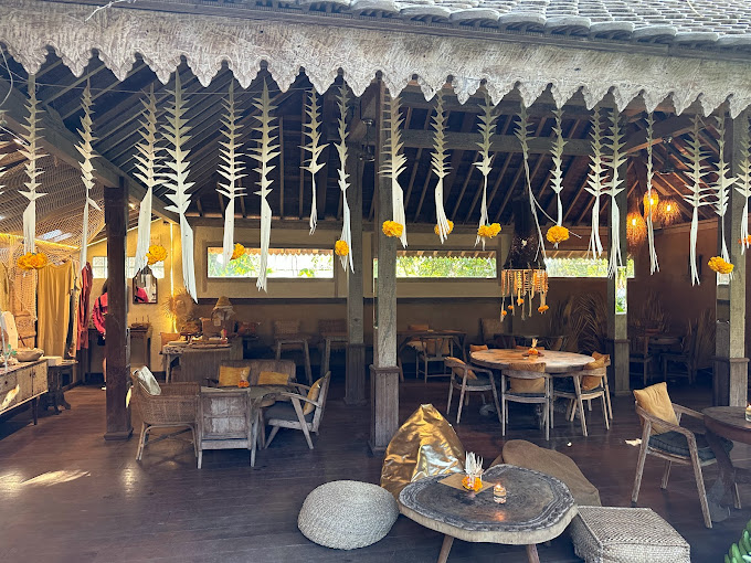Yellow Flower Café