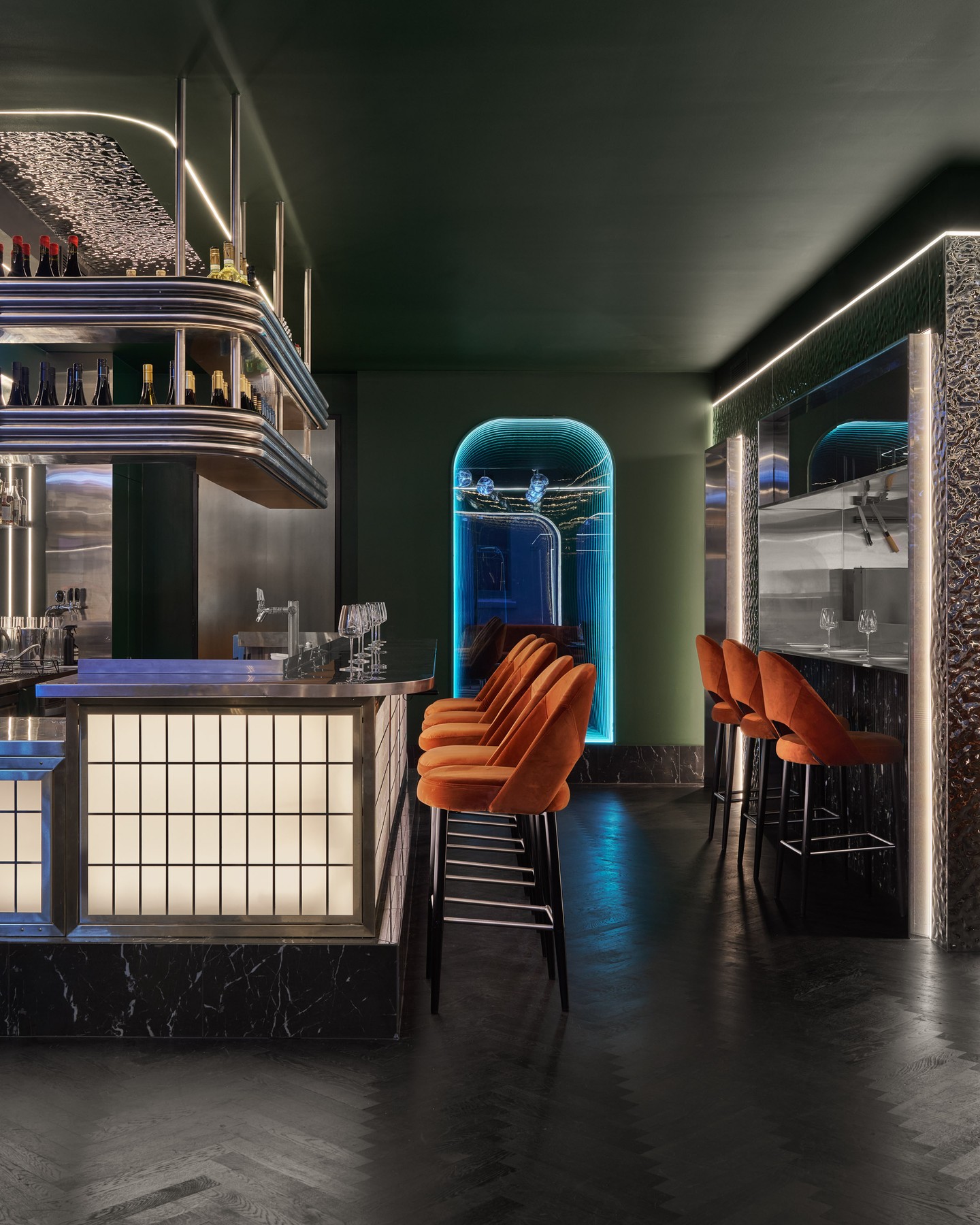 Lexy Restaurant and Bar
