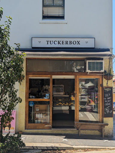 Tuckerbox