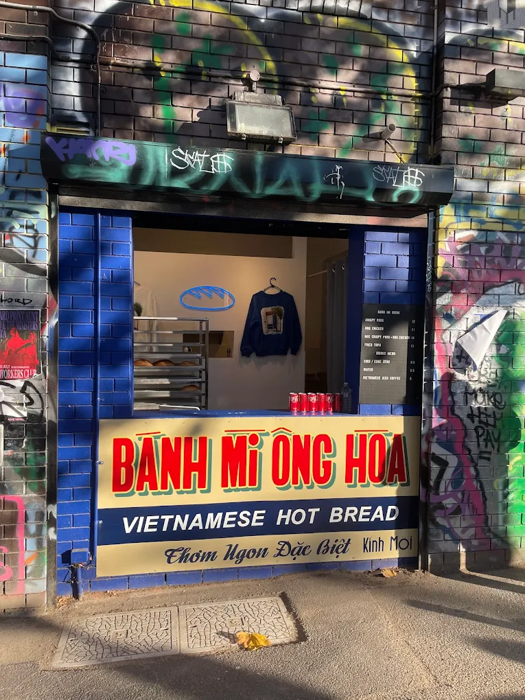 Banh Mi Ong Hoa