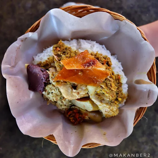 Warung Babi Guling Putra Celagi