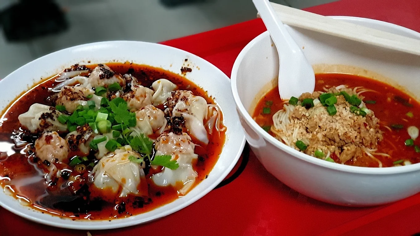 Zhong Guo La Mian Xiao Long Bao 中国拉面小笼包