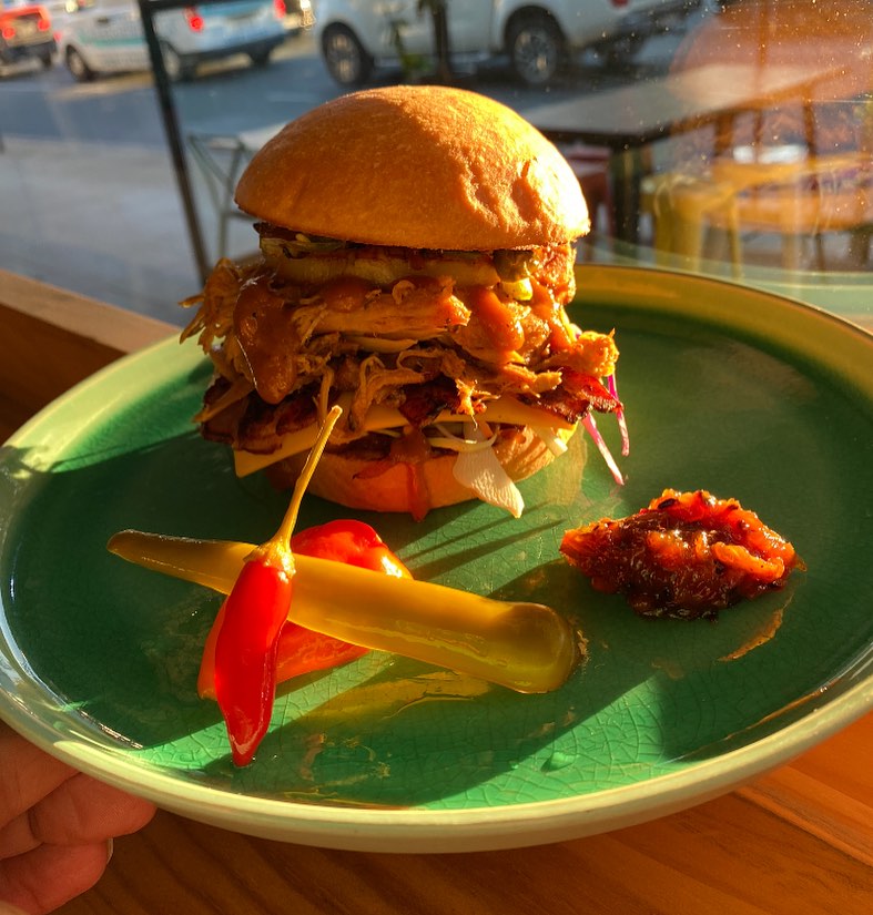 Barca.Love - American BBQ & Bar