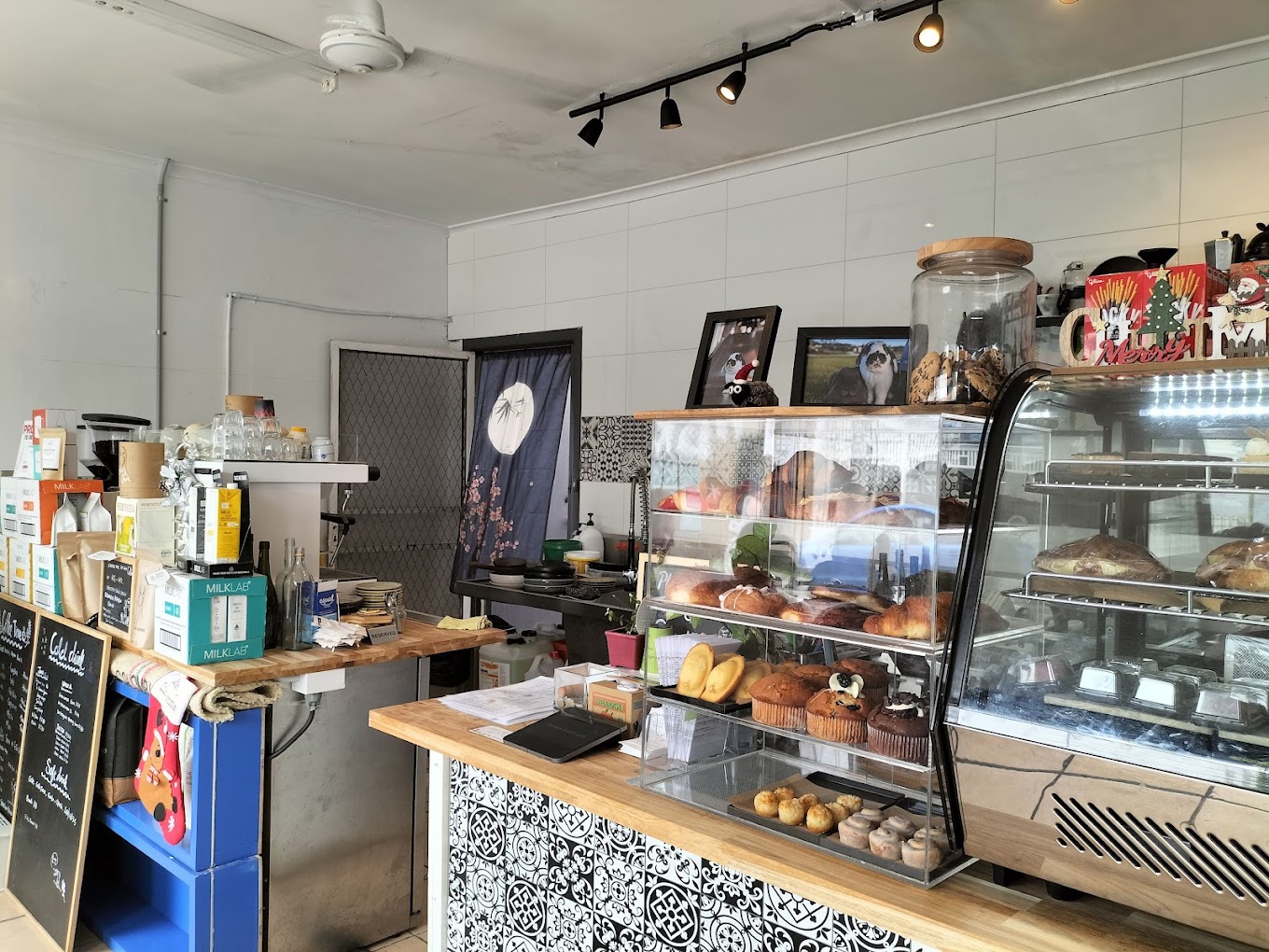 Hanaya Fusion Cafe