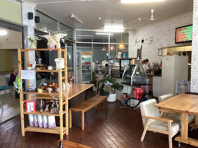Yolo Cafe
