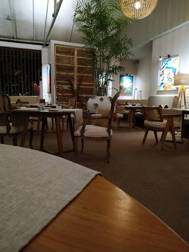 The 10th Table