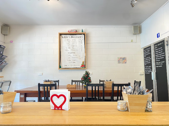 Peninsula Pantry
