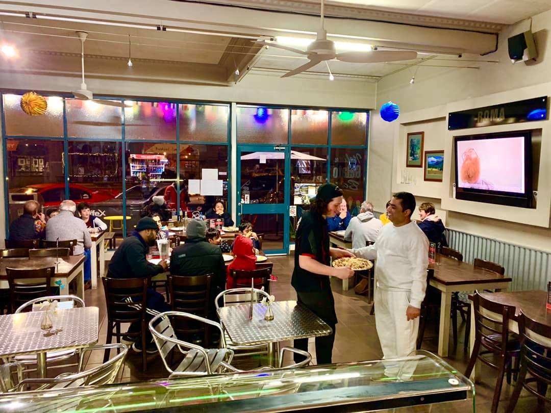 Roma Pizzeria Kafe