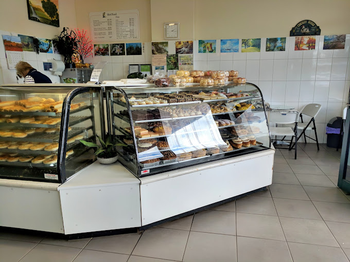 Lawson Cake Shop