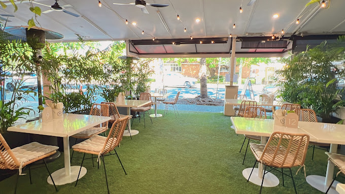 Kos Cafe & Bar