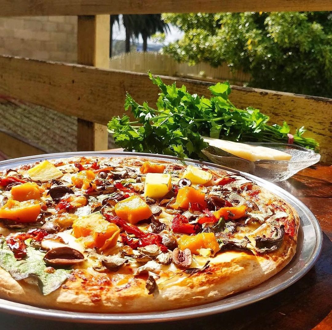 Serafinos Blue Lounge Pizzeria