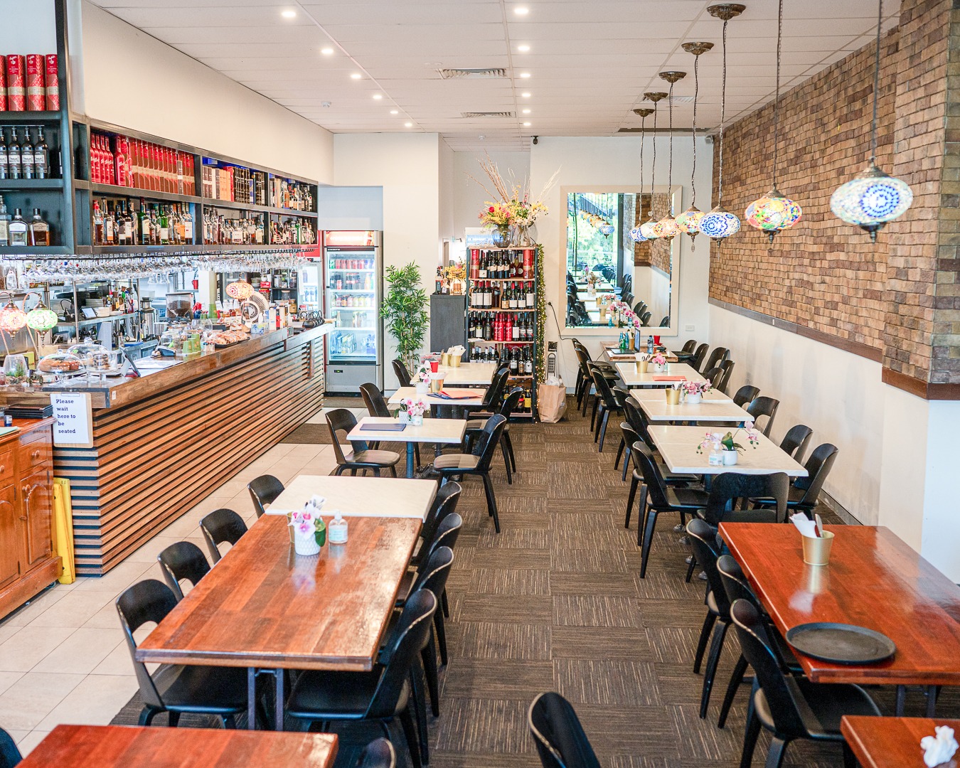 Zac’s Great Food Restaurant & Cafe Bella Vista