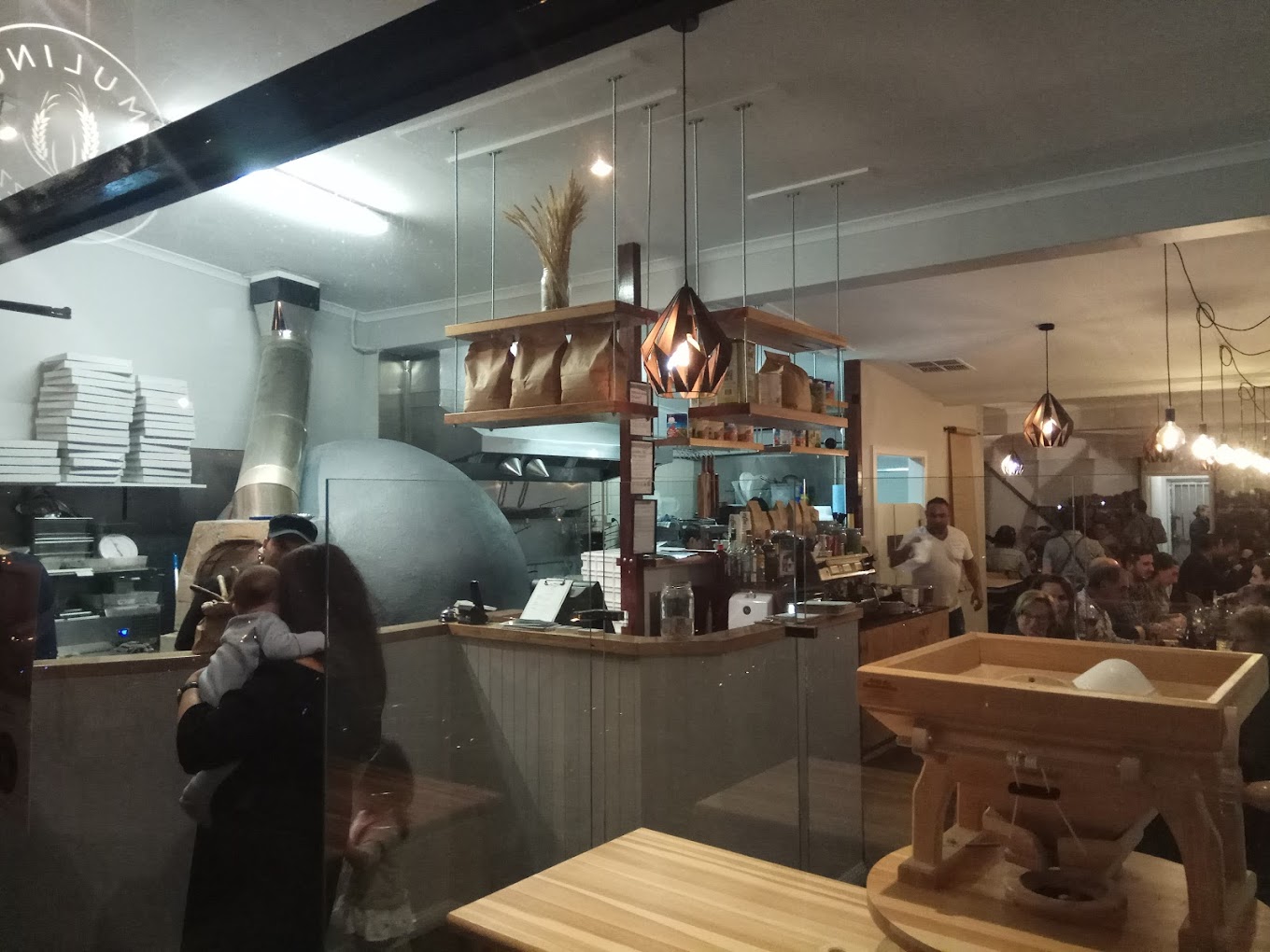 Mulino Woodfire Pizzeria