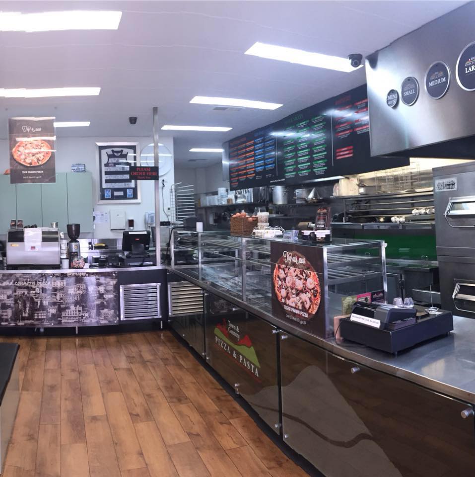 Town & Country Pizza and Pasta Lara