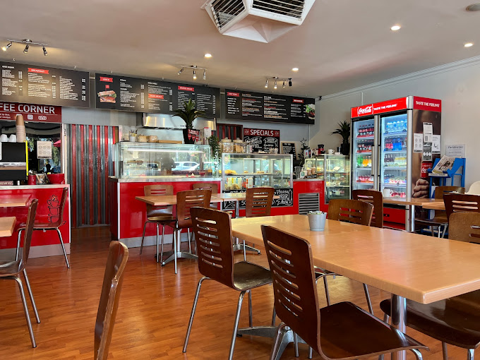 Scootz Cafe West Beach