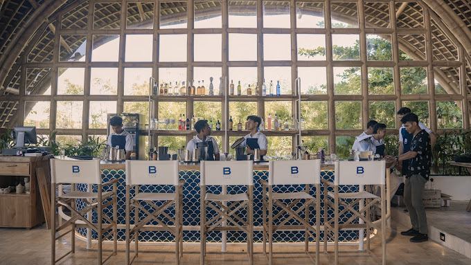 Le Bleu by K Club