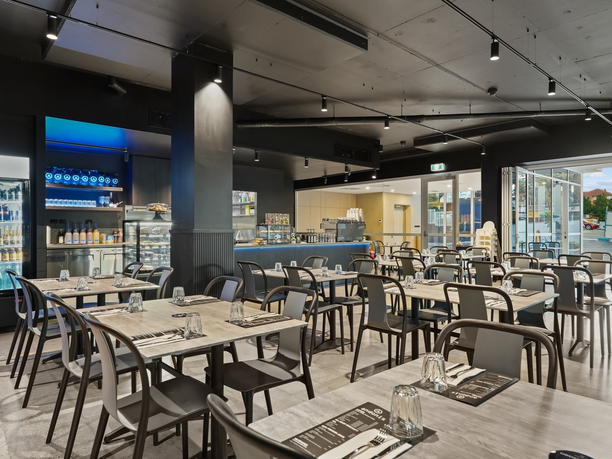 Andonis Cafe & Bar, Upper Mount Gravatt